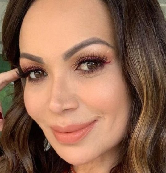 Solange Almeida é internada em hospital de Pernambuco e cancela shows Solange Almeida é internada em hospital de Pernambuco e cancela shows