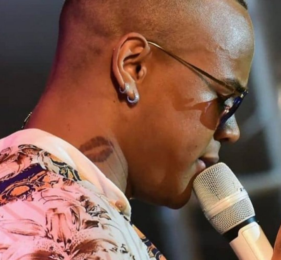 [Internautas suspeitam de romance entre Léo Santana e cantora gospel; ambos negam]