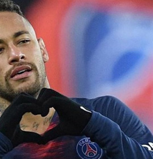 Neymar quis dar R$ 90 mi para ir ao Barça e manteve contato com o Real