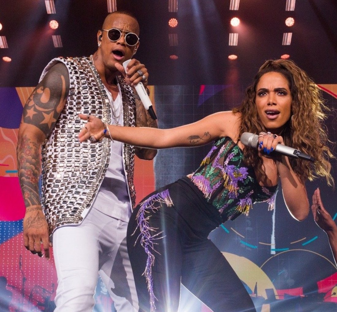 [Deu muito o que falar a parceria entre Léo Santana e Anitta ]